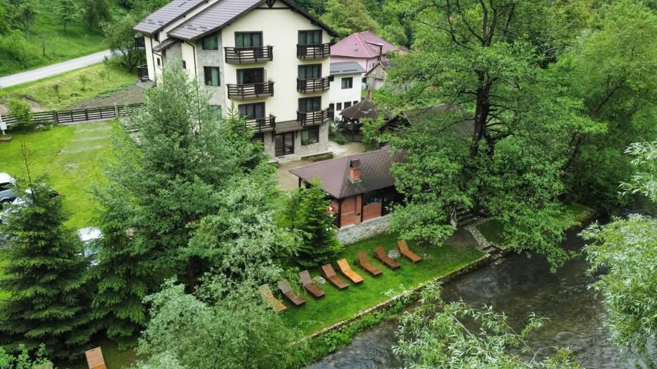 Hotel Casa Valea Cernei Isverna Exterior foto
